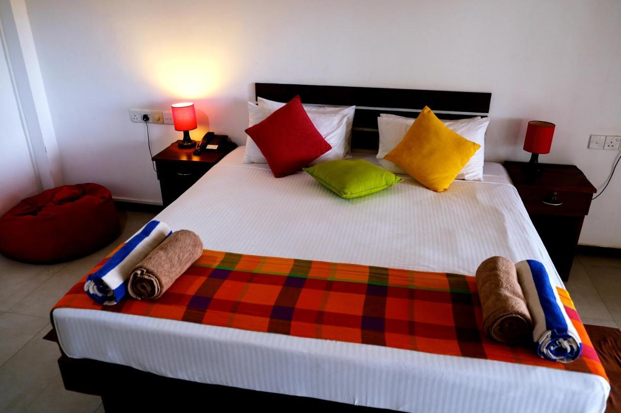 Welle Wadiya Beach Villa Калпития Екстериор снимка