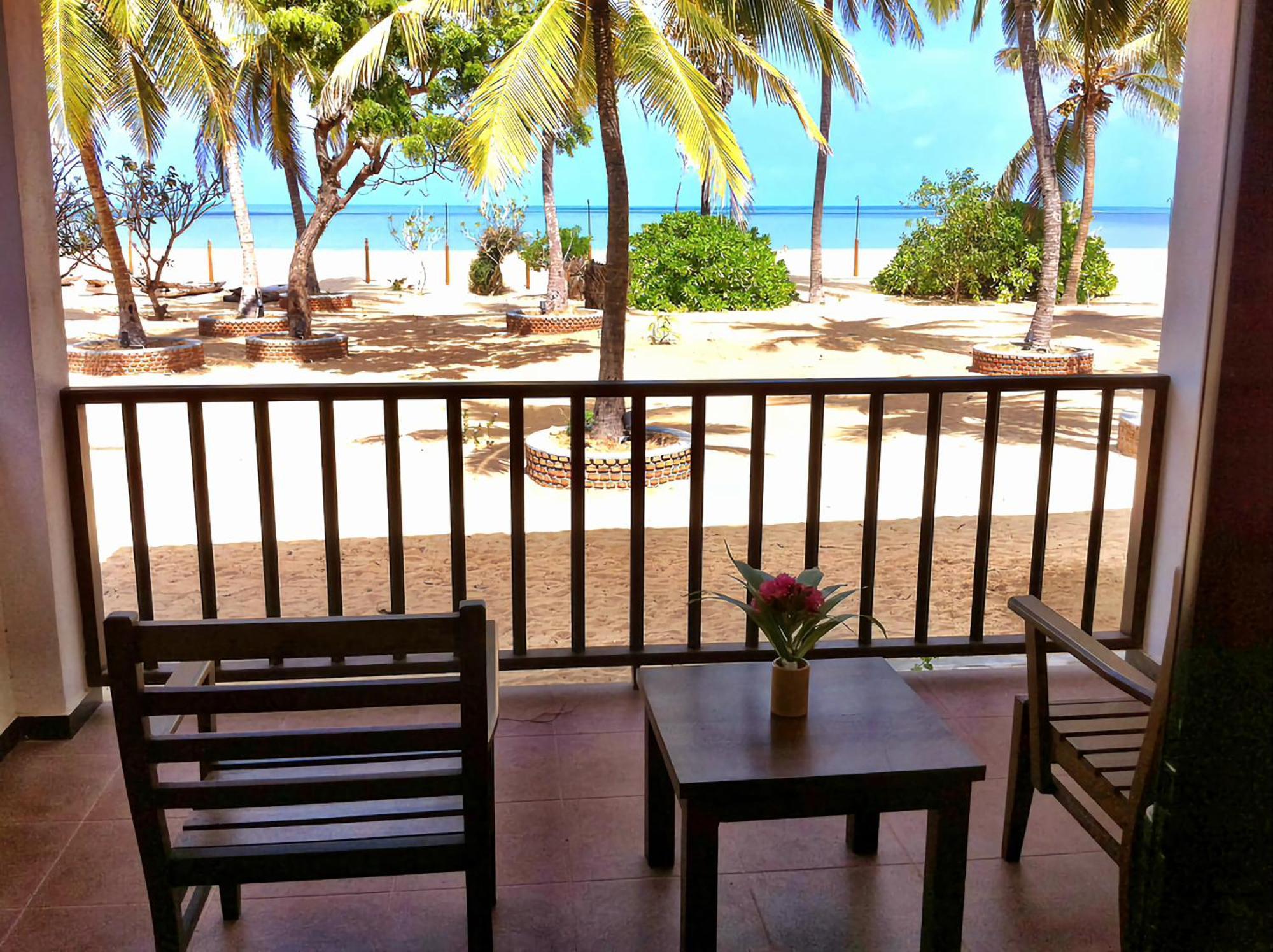 Welle Wadiya Beach Villa Калпития Екстериор снимка