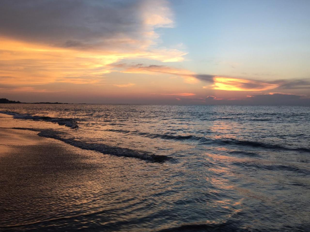 Welle Wadiya Beach Villa Калпития Екстериор снимка