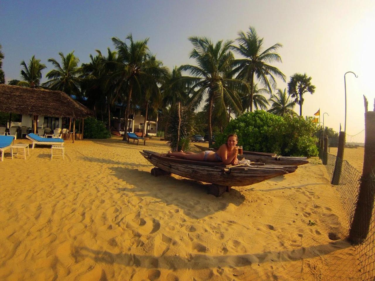 Welle Wadiya Beach Villa Калпития Екстериор снимка