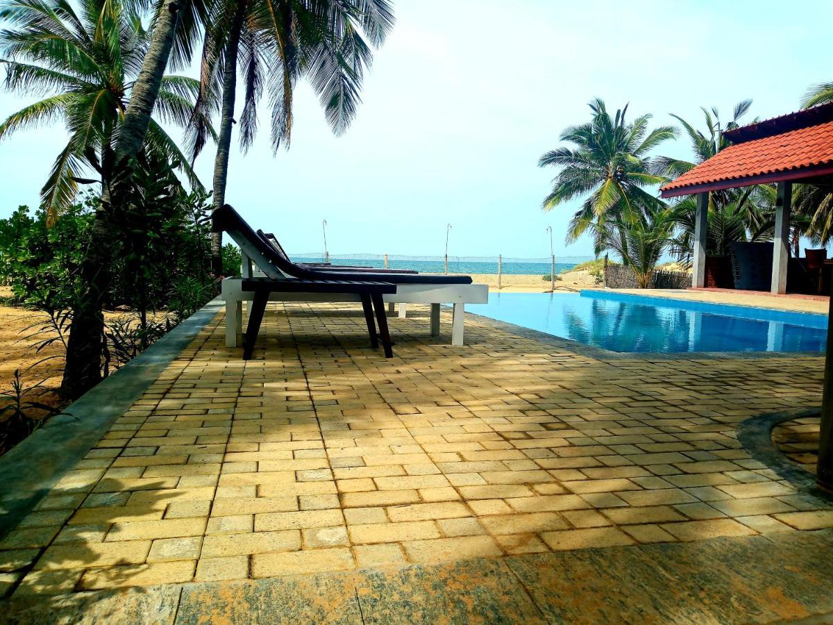 Welle Wadiya Beach Villa Калпития Екстериор снимка